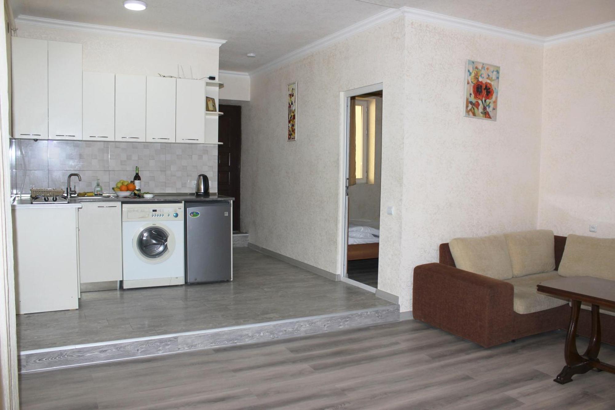 Holiday Home On Aygestan 11 Yerevan Phòng bức ảnh