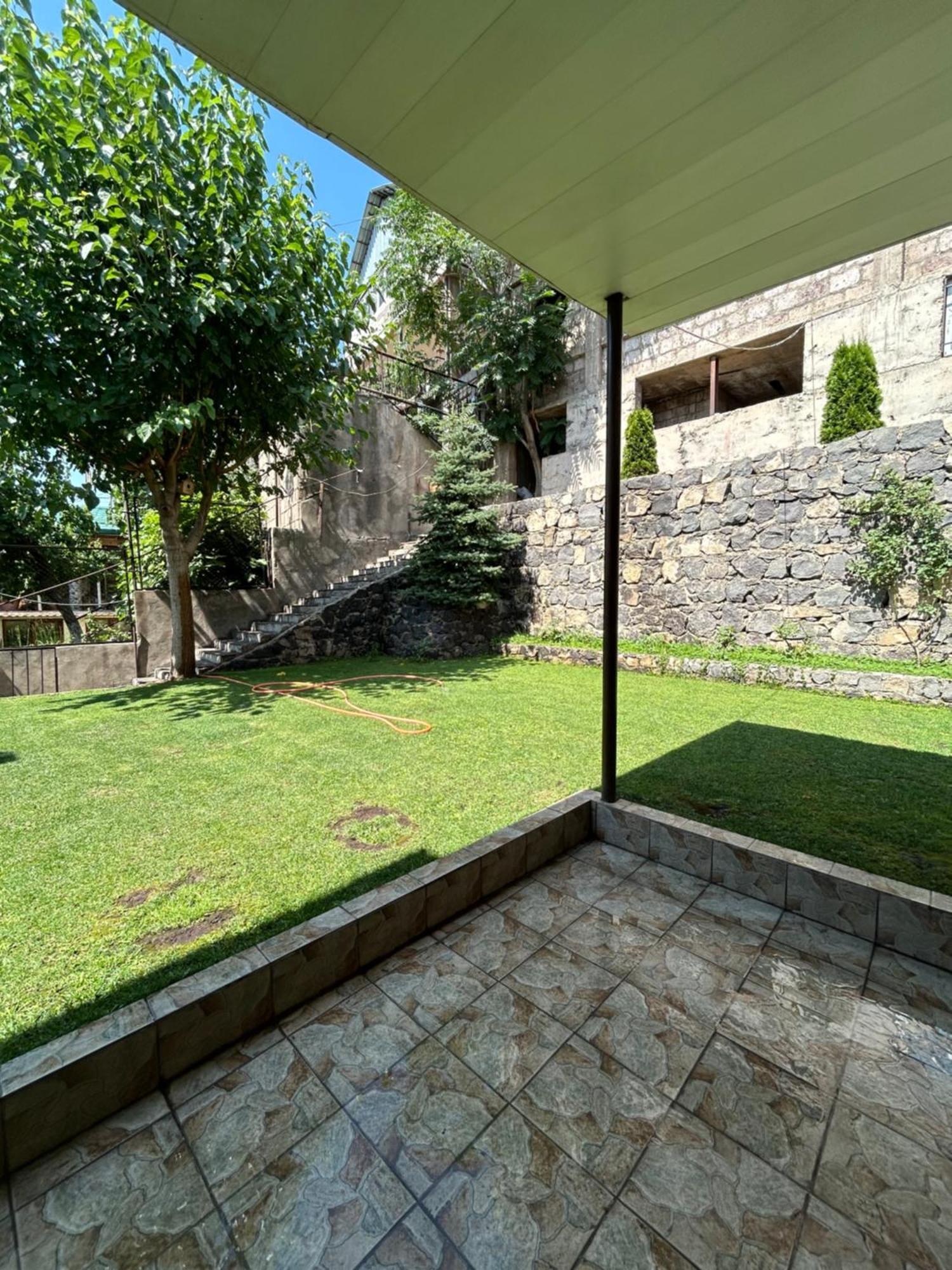Holiday Home On Aygestan 11 Yerevan Ngoại thất bức ảnh