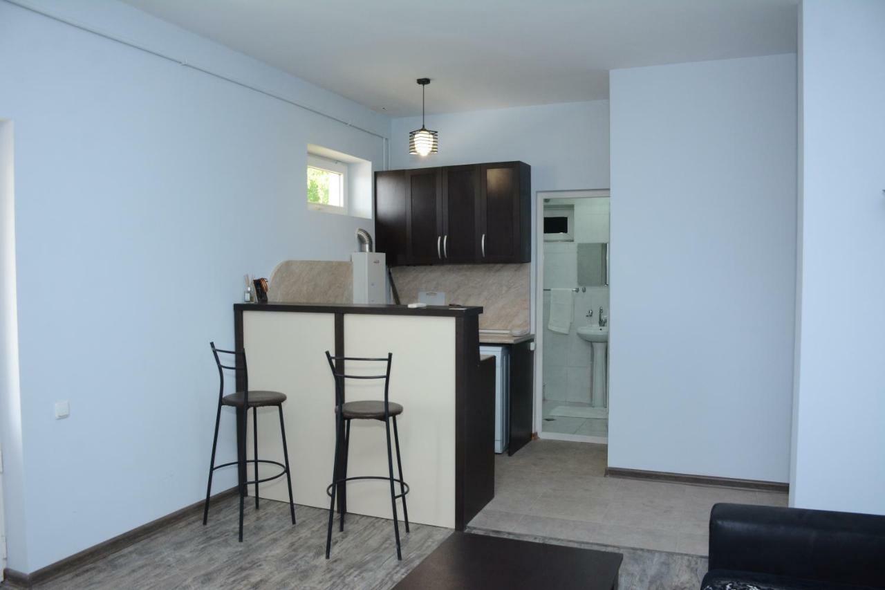 Holiday Home On Aygestan 11 Yerevan Ngoại thất bức ảnh