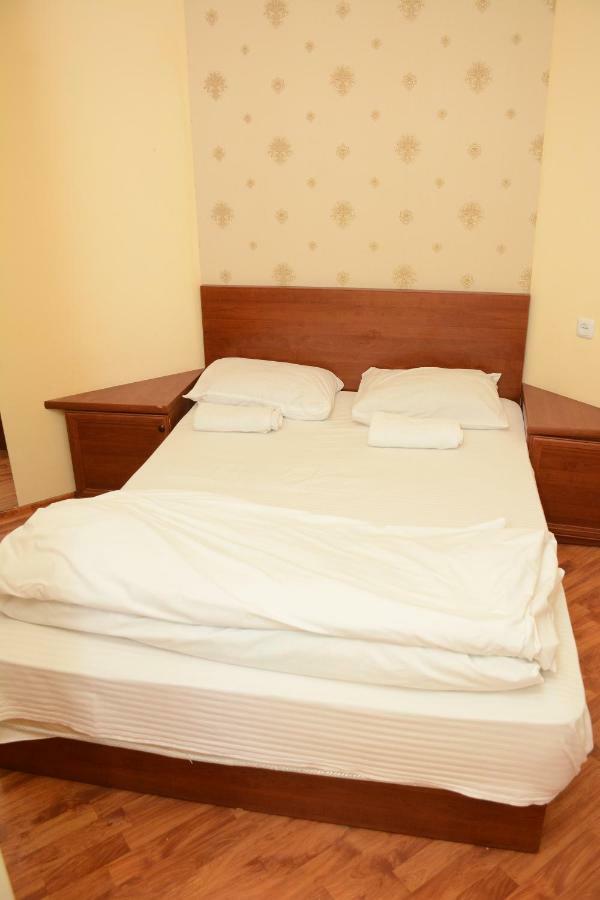 Holiday Home On Aygestan 11 Yerevan Ngoại thất bức ảnh