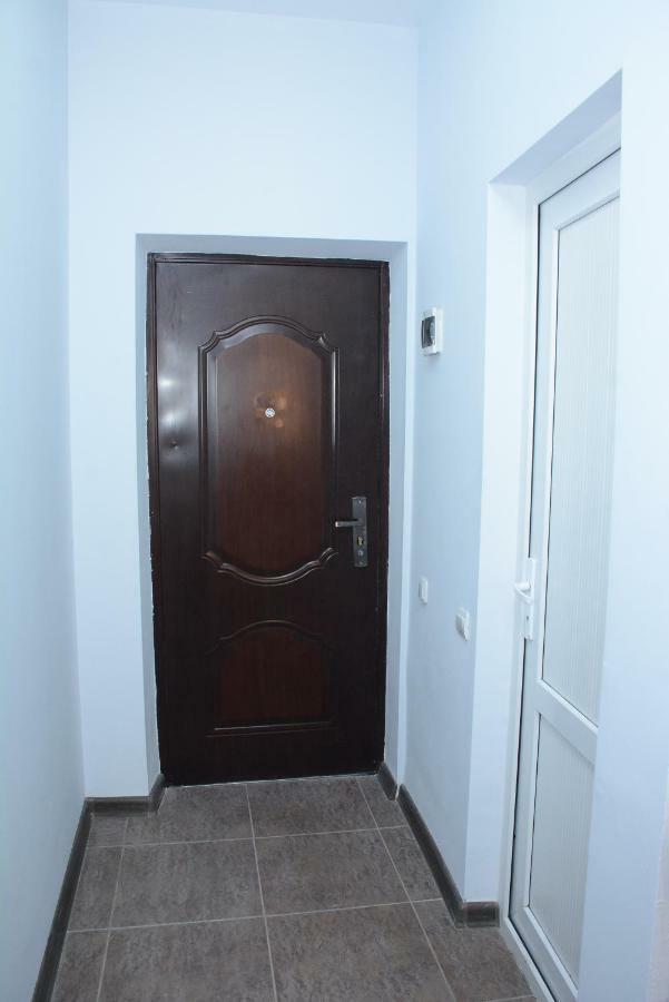Holiday Home On Aygestan 11 Yerevan Ngoại thất bức ảnh