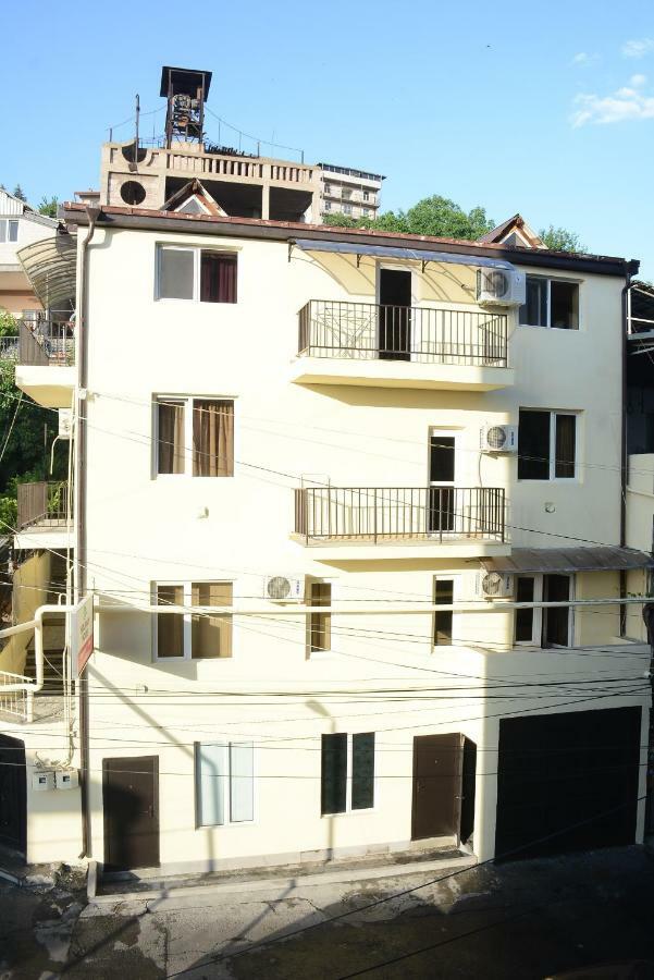 Holiday Home On Aygestan 11 Yerevan Ngoại thất bức ảnh