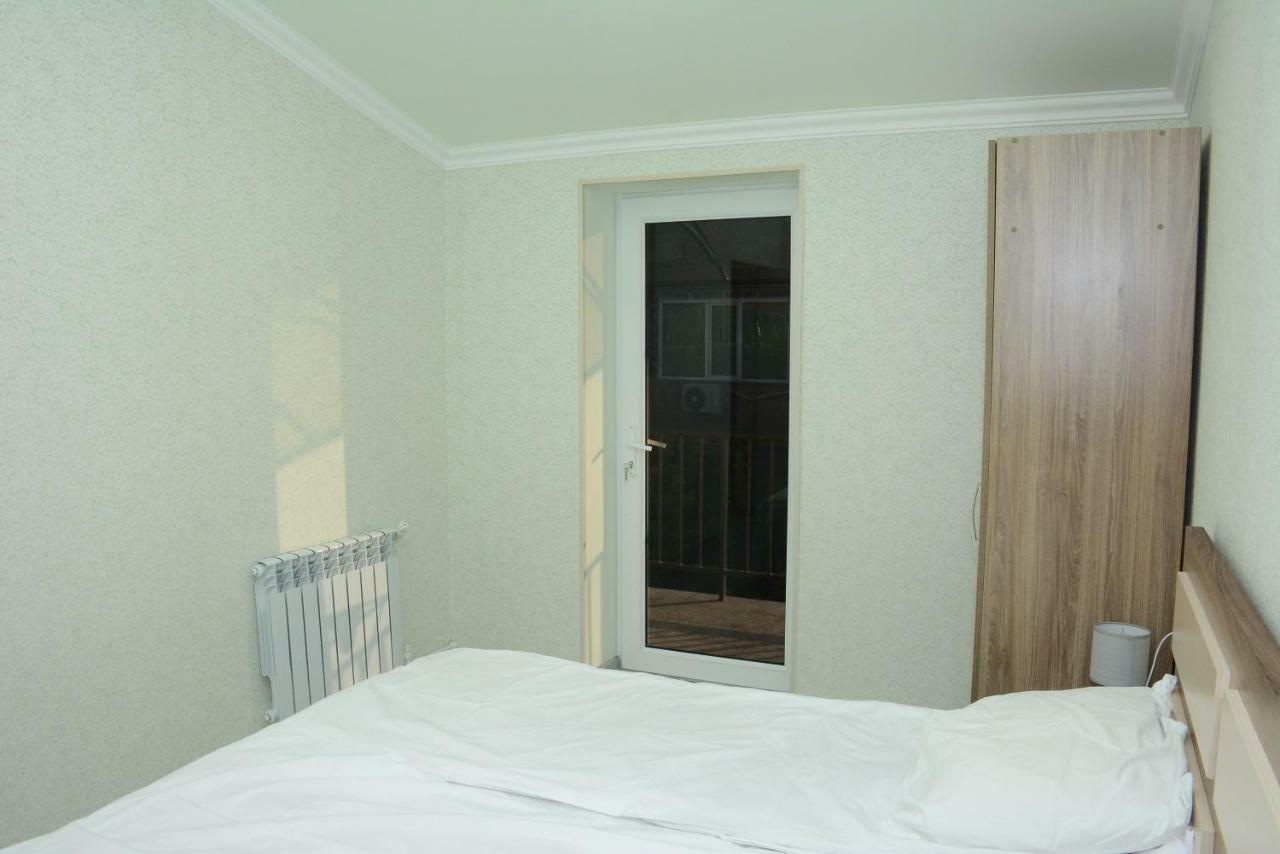 Holiday Home On Aygestan 11 Yerevan Ngoại thất bức ảnh